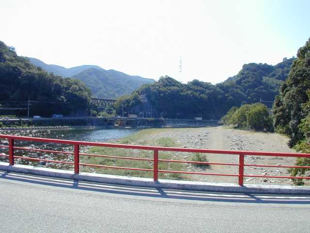 ���{�s�@�i�q�����w�@���ɐ��]��